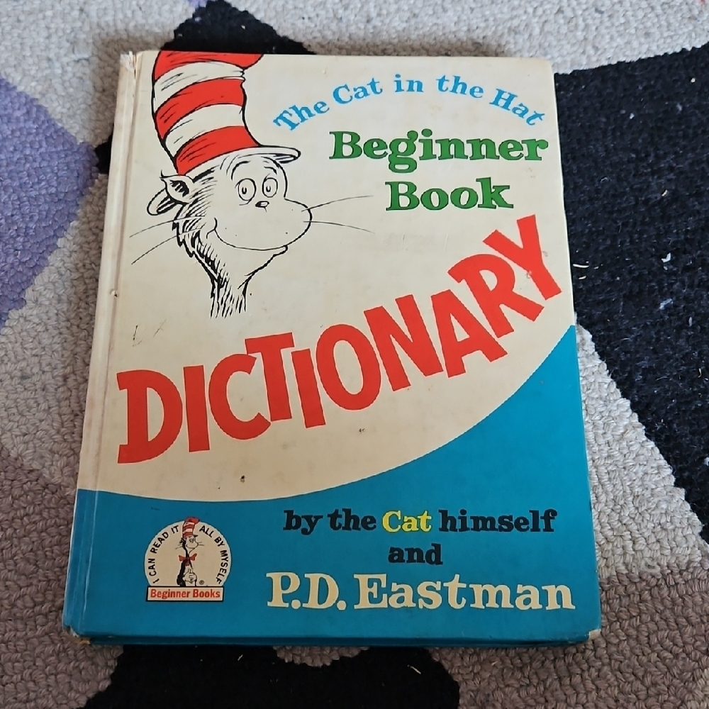 Dr. Seuss Beginner Book Dictionary - Blue and Red